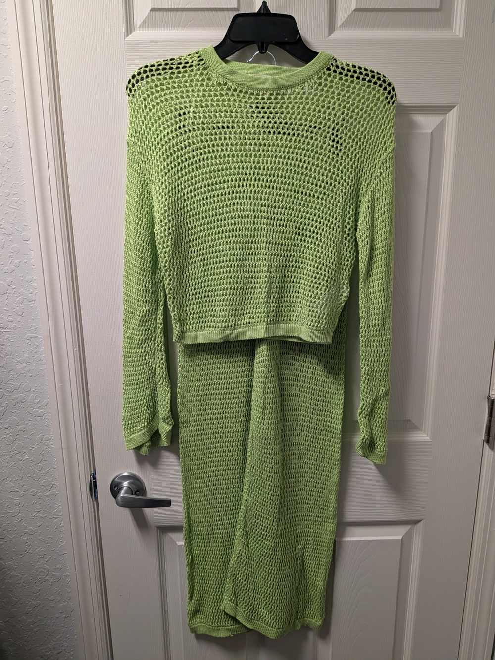 Women’s Lime Green Knit Outfit